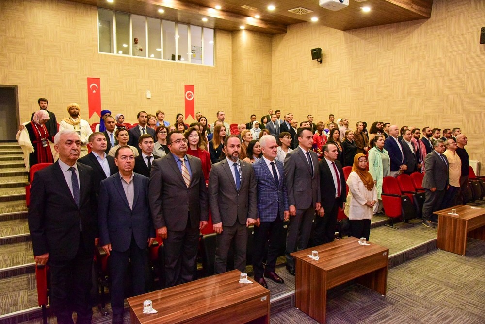 12 ülkeden gelen temsilcileri buluşturan International Staff Week etkinliği başladı
