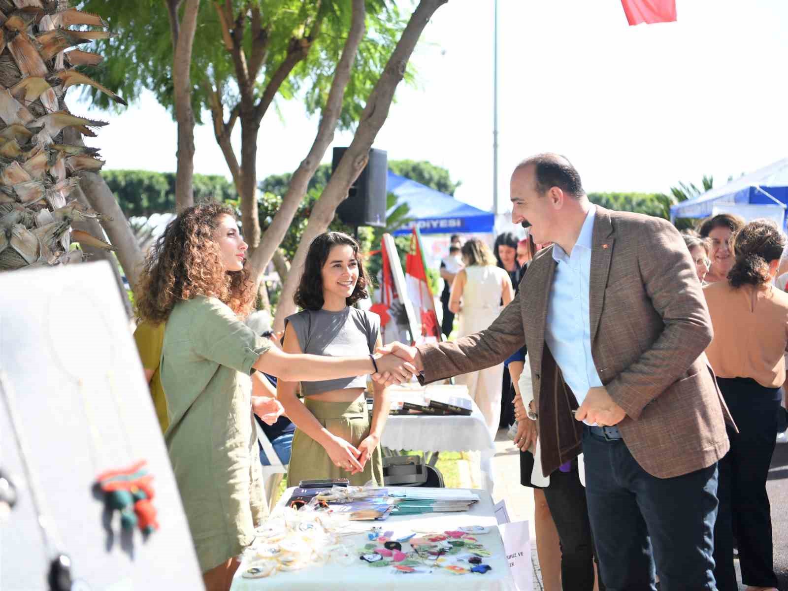 Konyaaltı Belediyesi’nden üreten kadınlara destek
