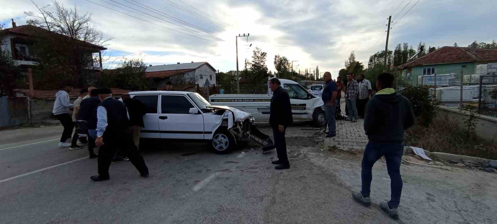 Tokat’ta kamyonetle otomobil kafa kafaya çarpıştı: 1 ölü
