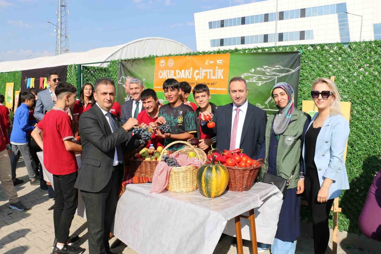 Dünya Gıda Günü Erzincan’da renkli görüntülere sahne oldu
