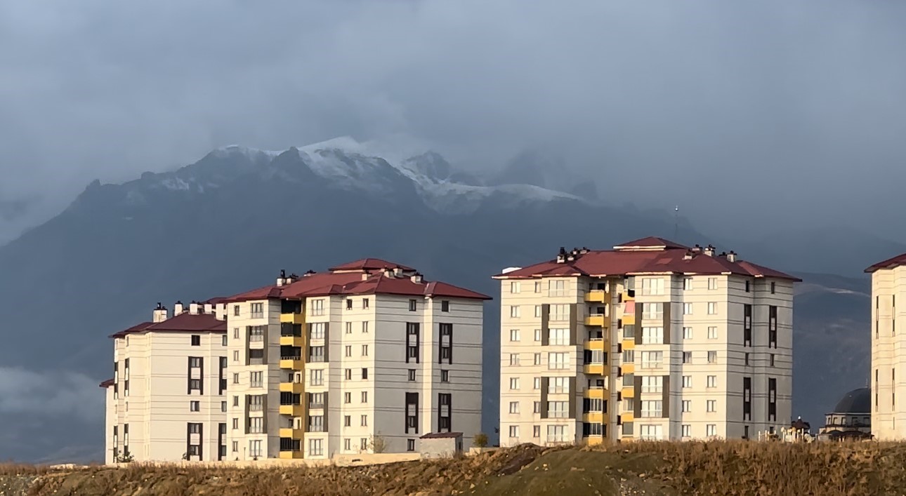 Cilo Dağı yeniden beyaza büründü
