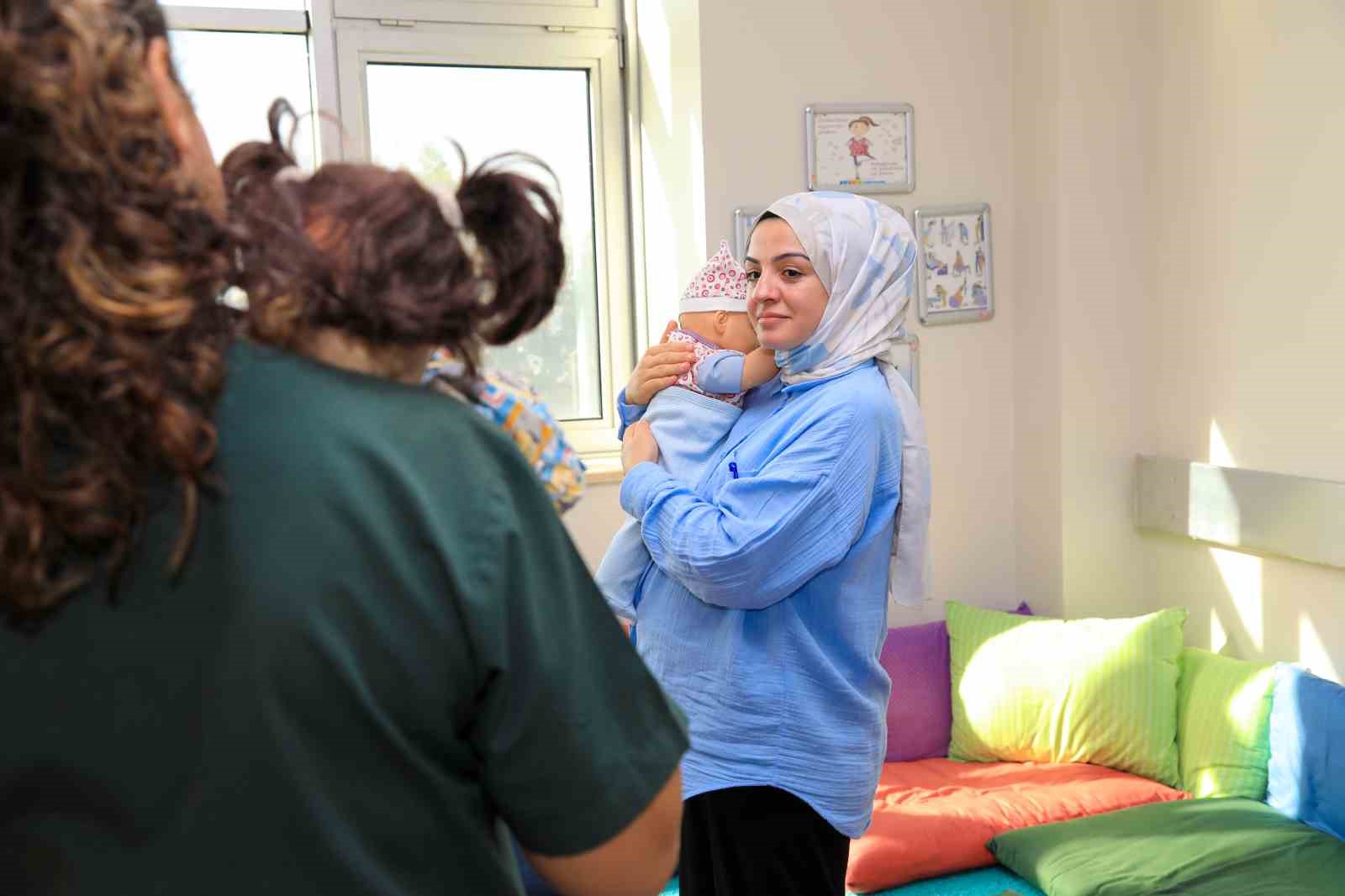 Gebe Okulu ile anne adayları bilinçlendi, korkular geride kaldı
