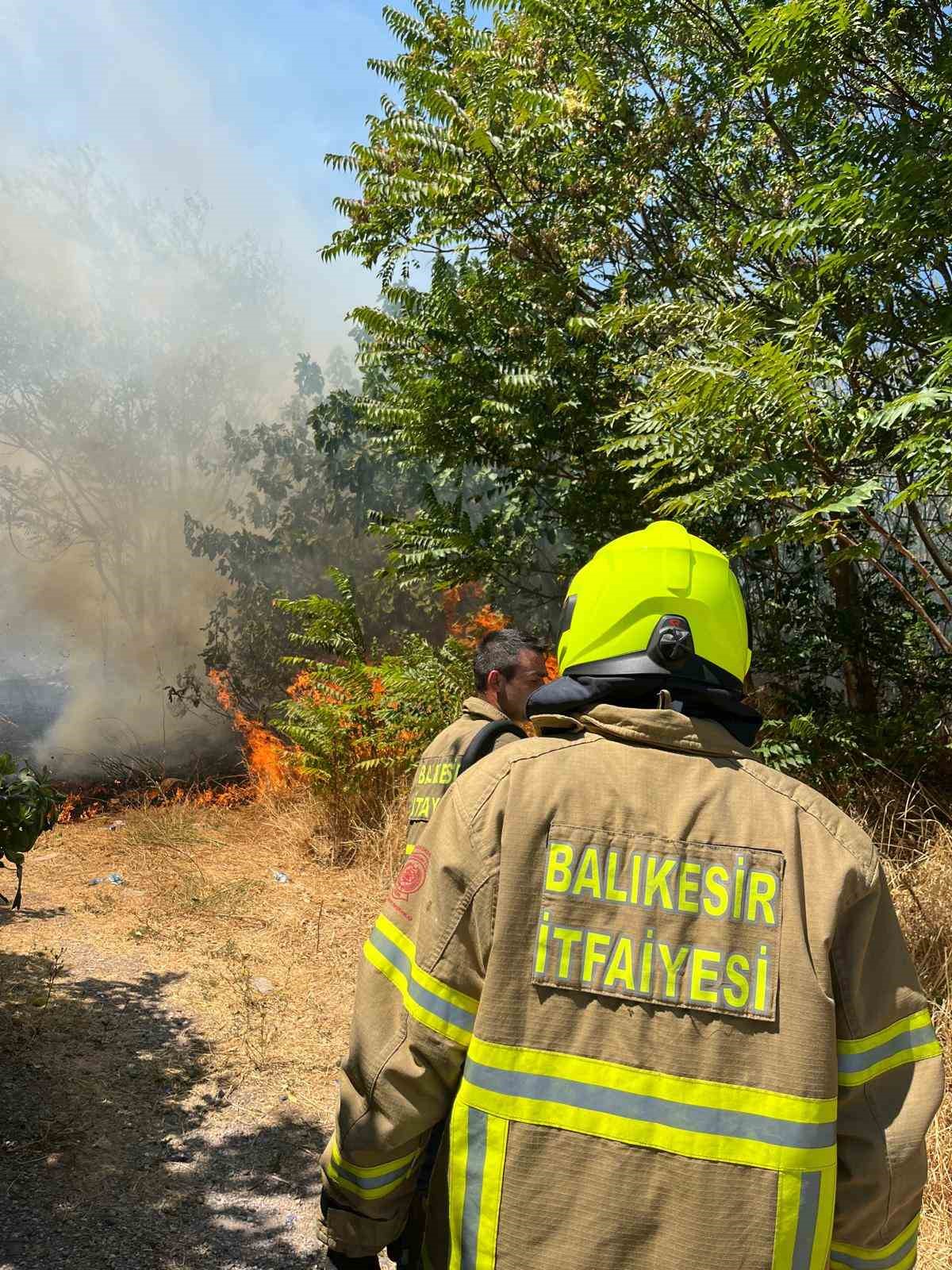 Balıkesir İtfaiyesi 10 ayda 2 bin 993 can kurtardı
