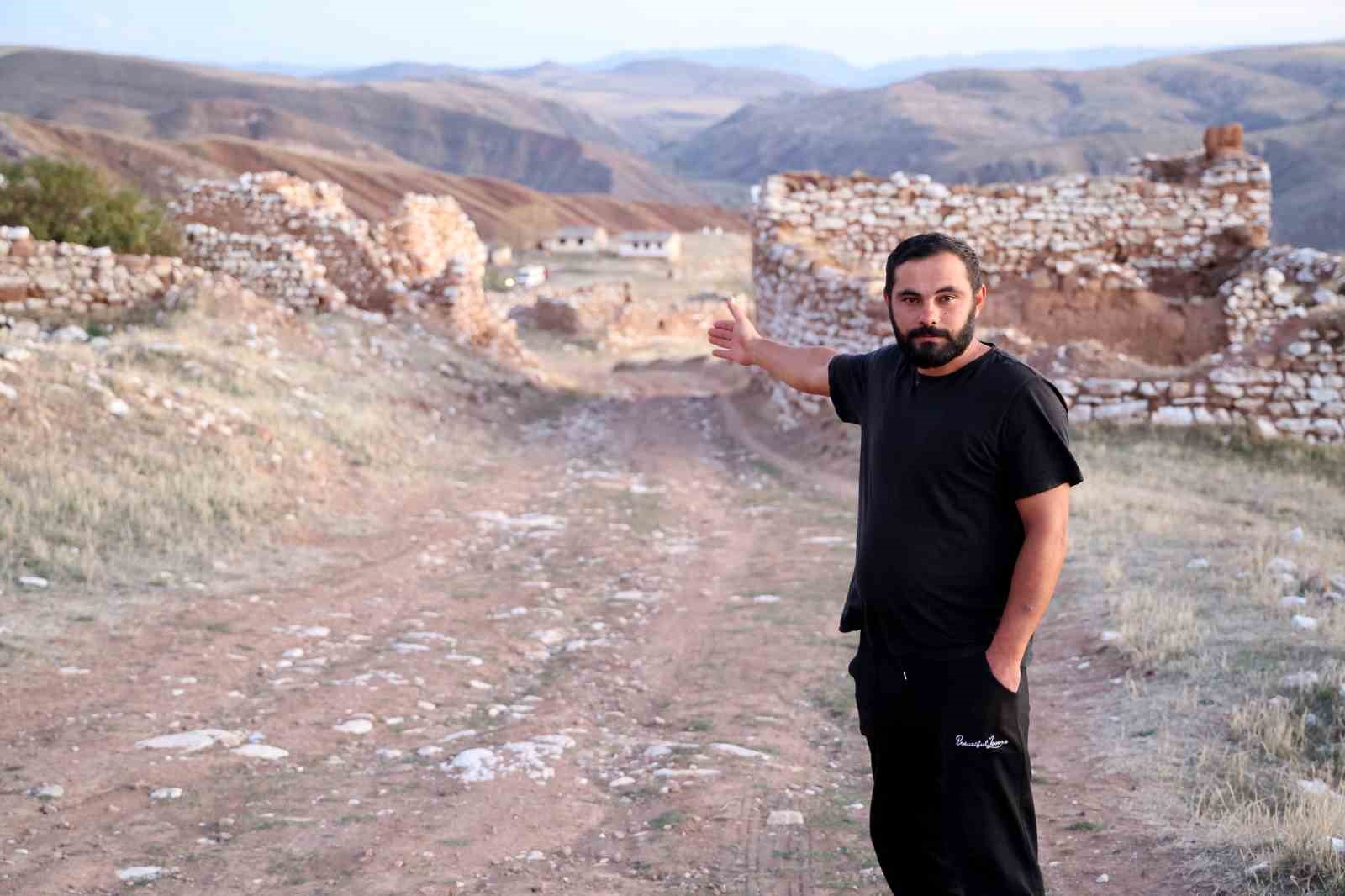 Terk edilen 400 yıllık köy, dünya sinemasına kazandırılmayı bekliyor
