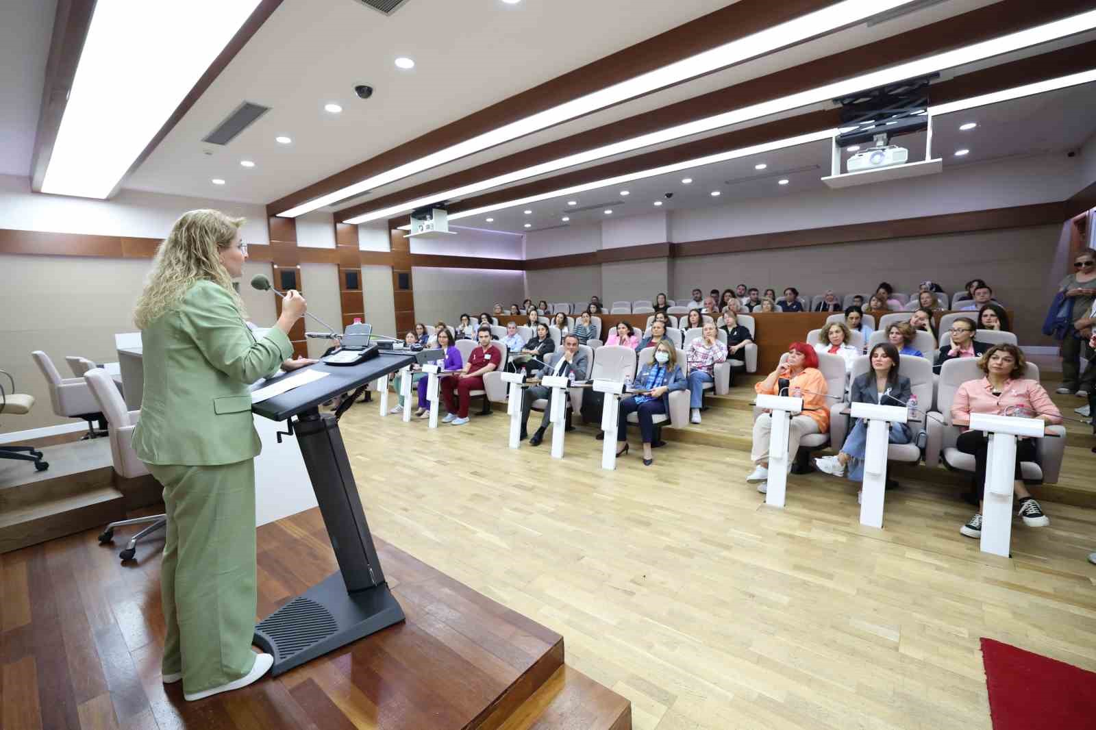 Bakırköy’de Meme Kanseri Farkındalık Semineri yapıldı
