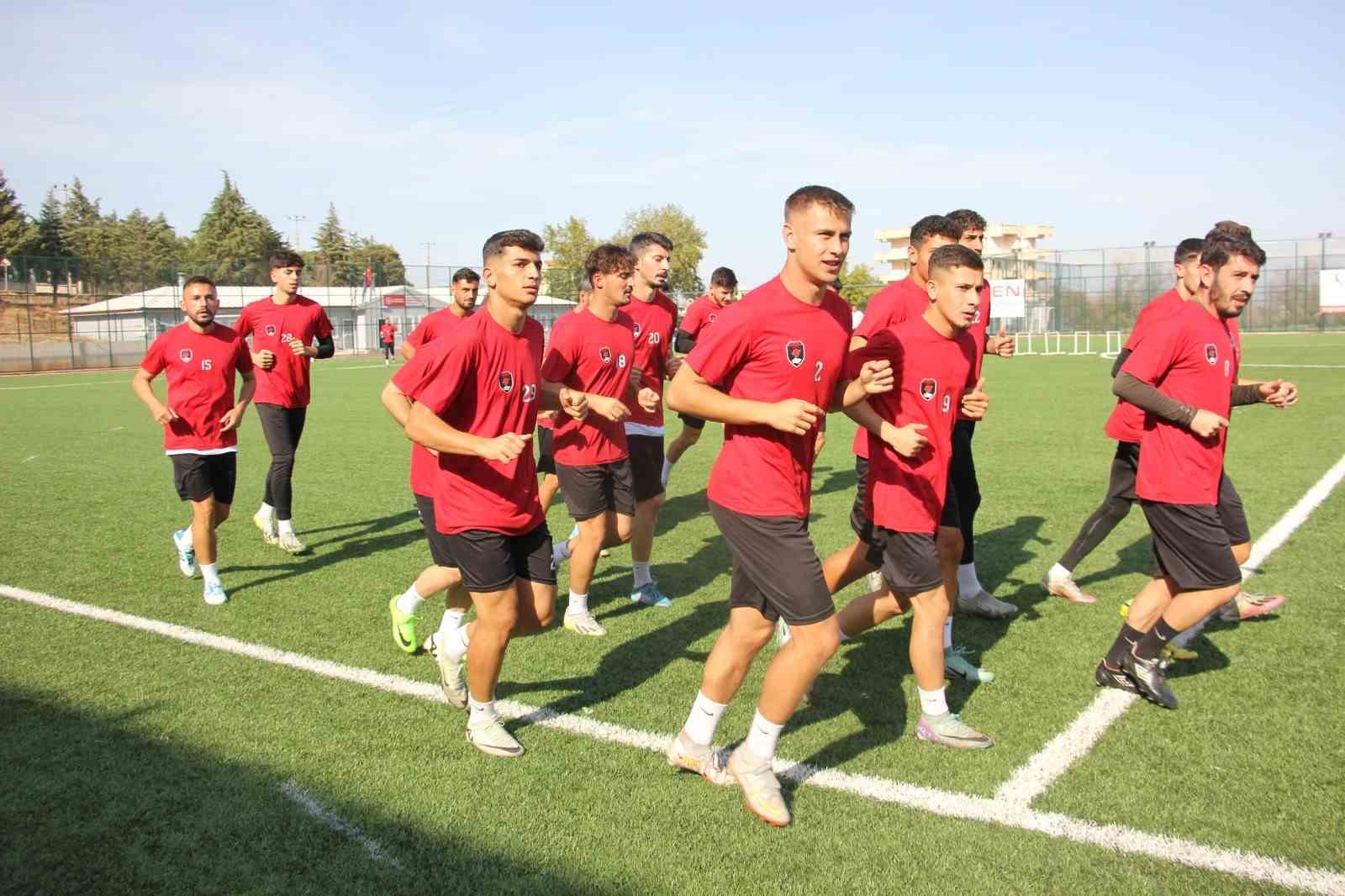 Denizli İdmanyurdu hocası, Sandıklıspor maçındaki hakem hatalarına tepki gösterdi
