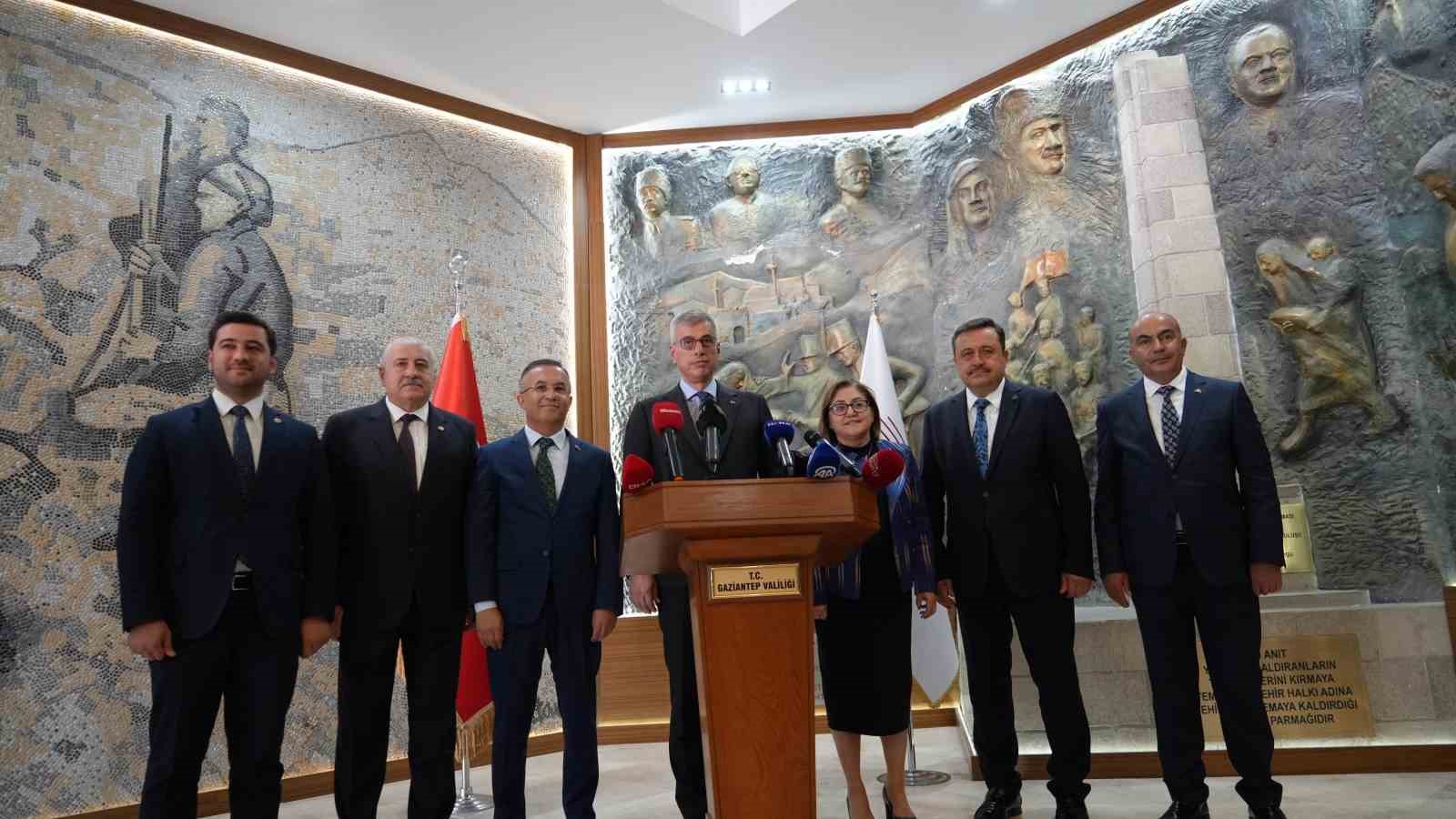 Sağlık Bakanı Memişoğlu, Gaziantep’te
