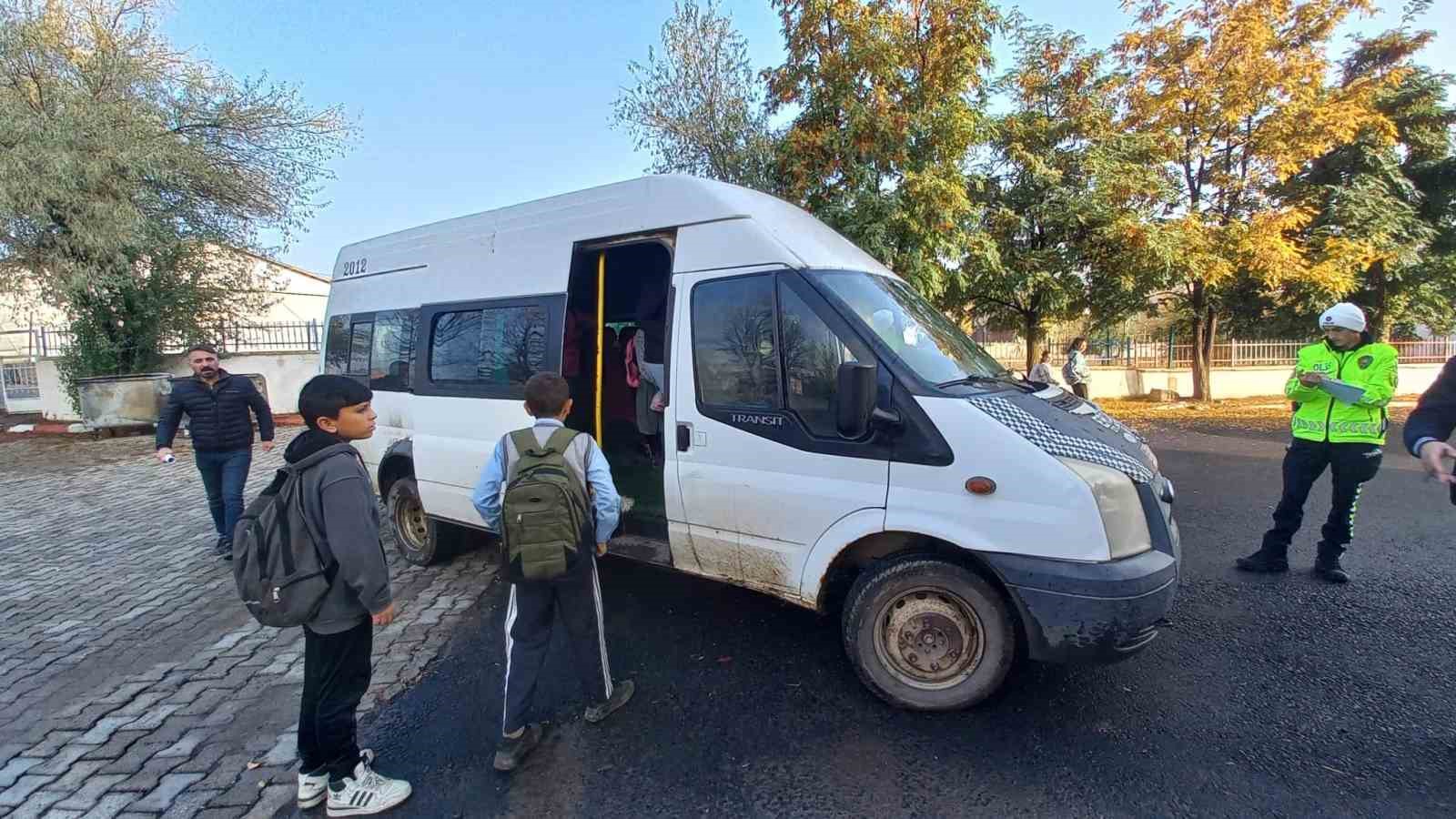 Ağrı’da öğrenci güvenliği için okul servisi denetimleri yoğunlaşıyor
