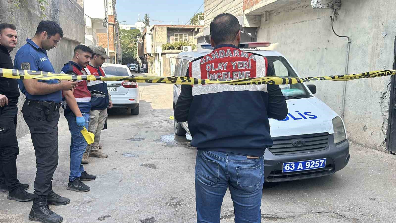 Siverek’te olaya müdahaleye giden polise ateş açıldı
