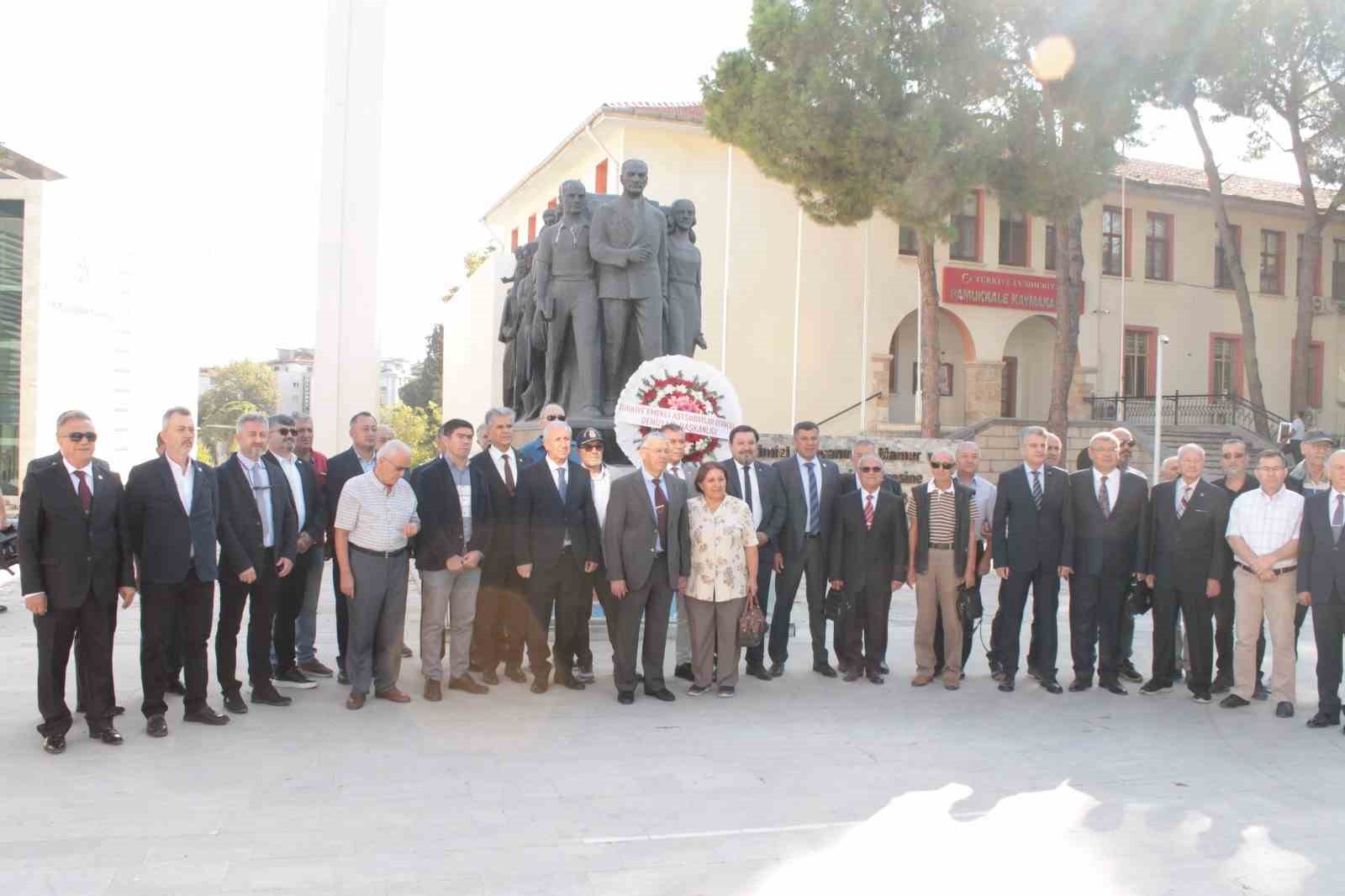 Denizli’de astsubaylar, 17 Ekim Astsubaylar Günü’nü kutladı
