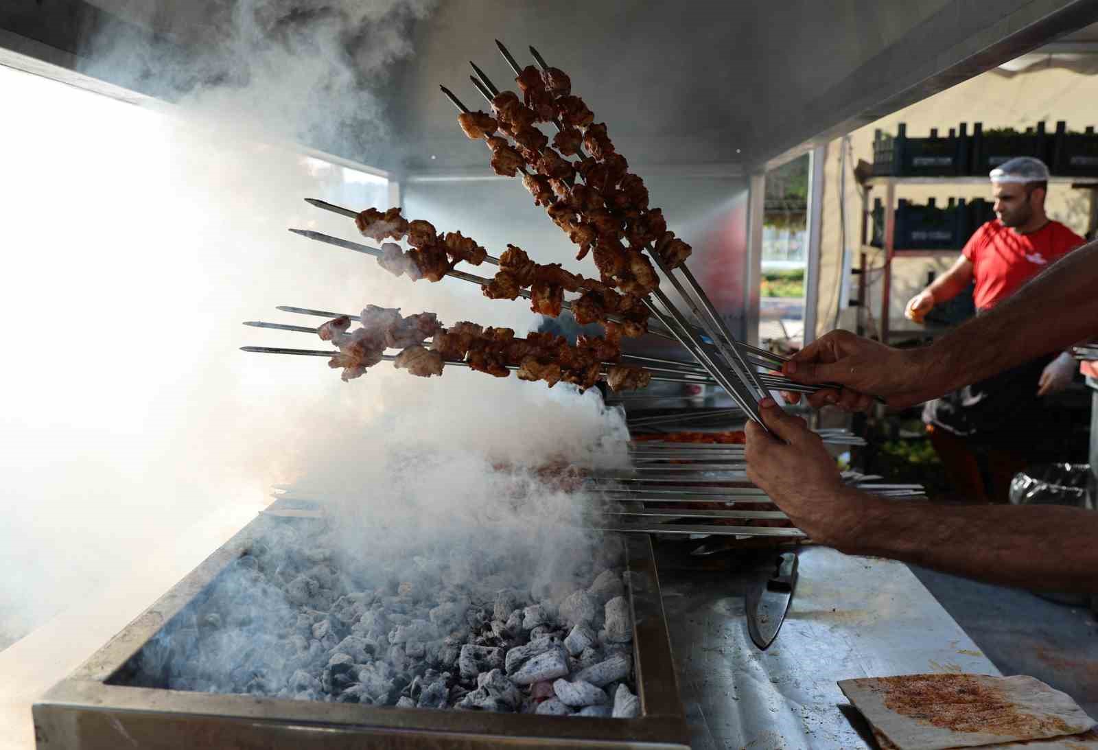 8. Uluslararası Adana Lezzet Festivali Merkez Park’ta başladı
