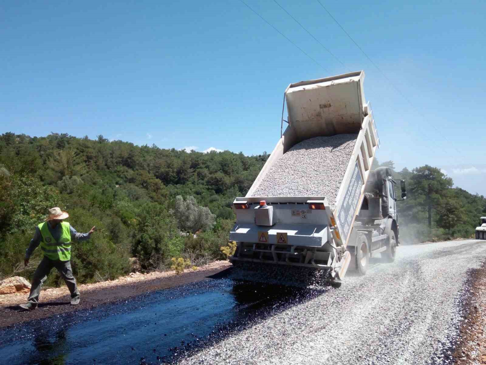 Muğla Büyükşehir 2024 yılında 176 km yol ağında çalışma yapacak
