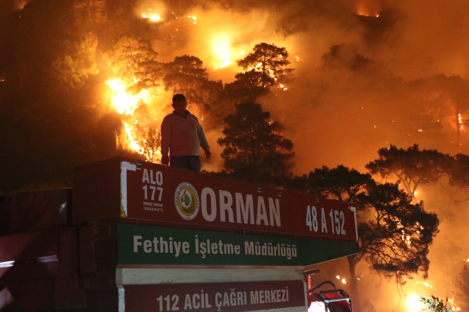 Dalaman orman yangını beşinci saatinde
