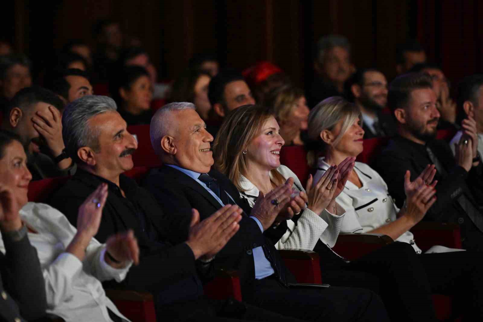 ’Süleyman ve Öbürsüler’, Bursalılarla buluştu
