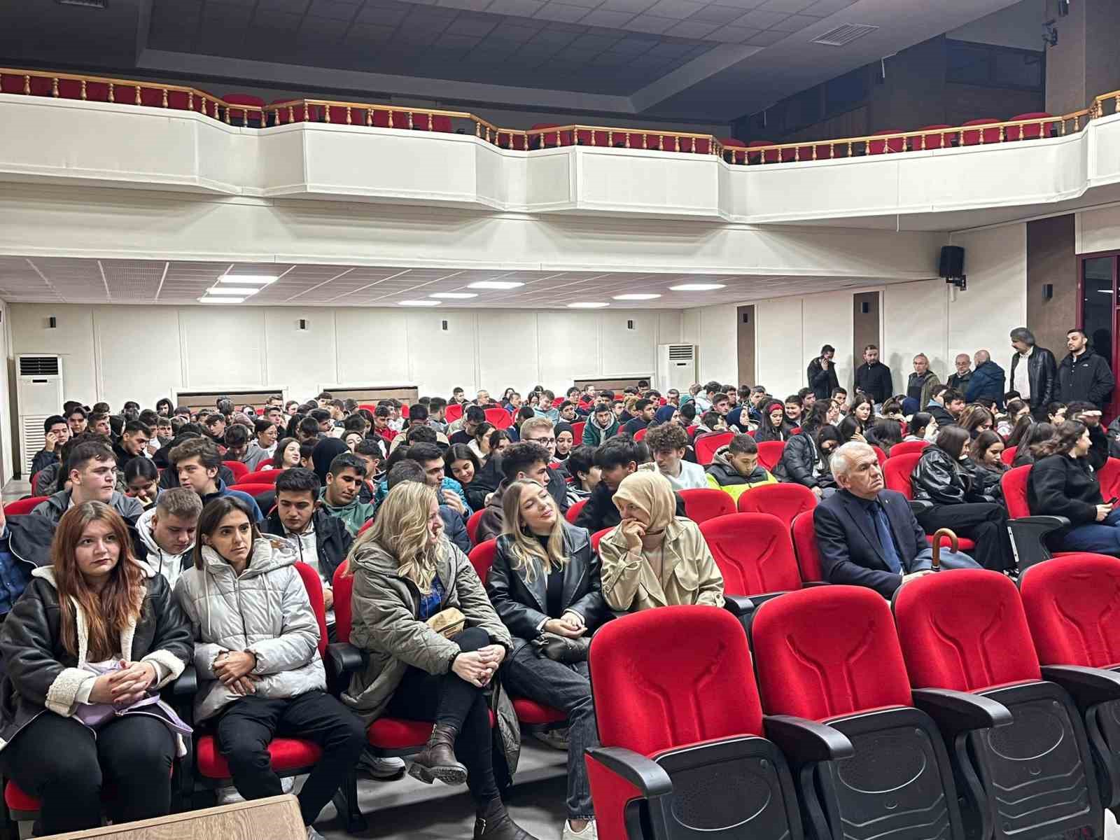 Sinop’ta meslek lisesi öğrencilerine girişimcilik eğitimi
