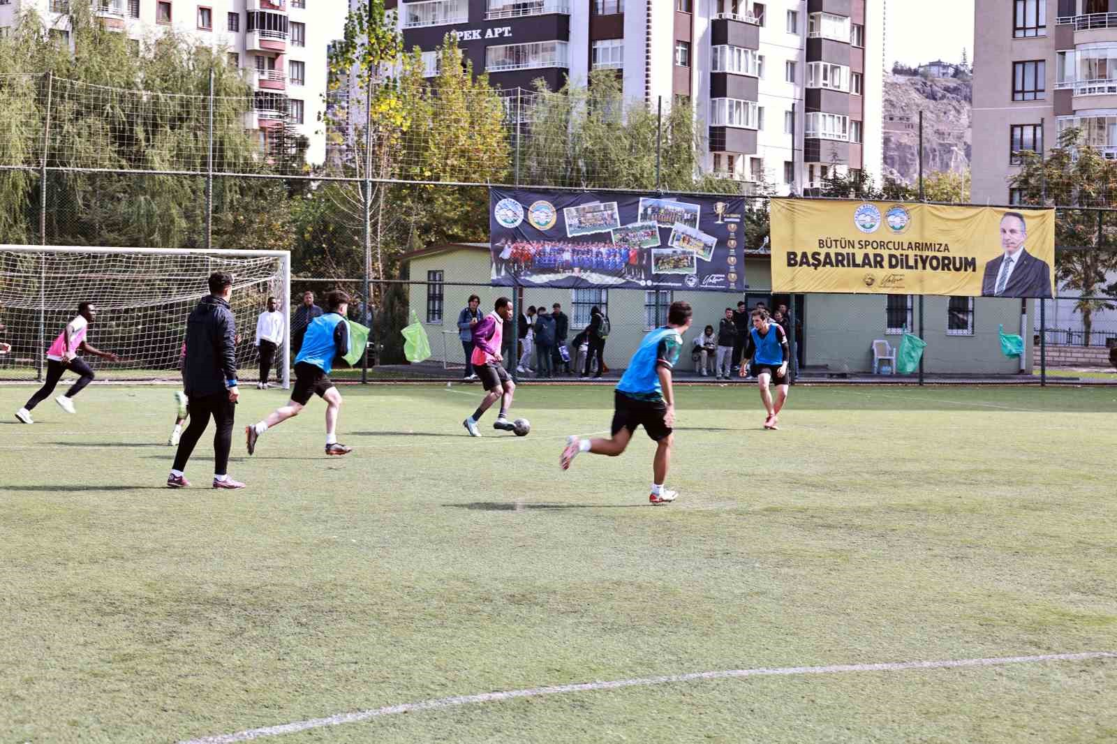 Talas’ın Cumhuriyet Kupası’nda heyecan başladı
