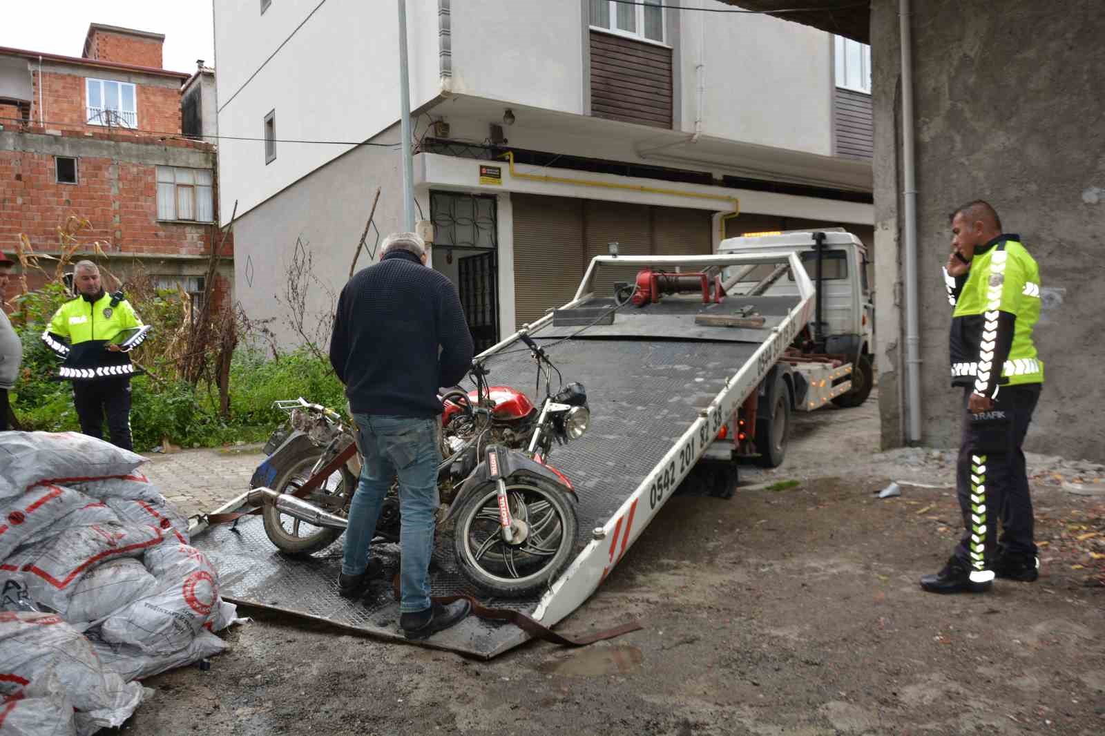 Ordu’da tescilsiz ve yakalaması olan motosikletler ele geçirildi
