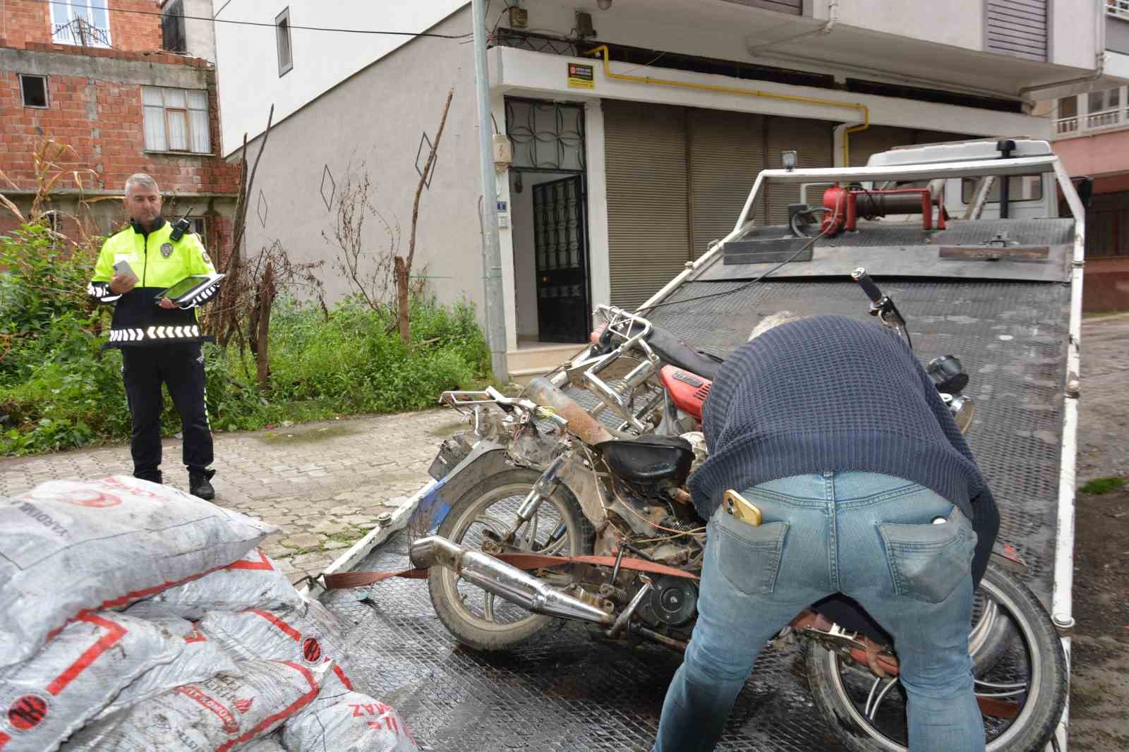 Ordu’da tescilsiz ve yakalaması olan motosikletler ele geçirildi
