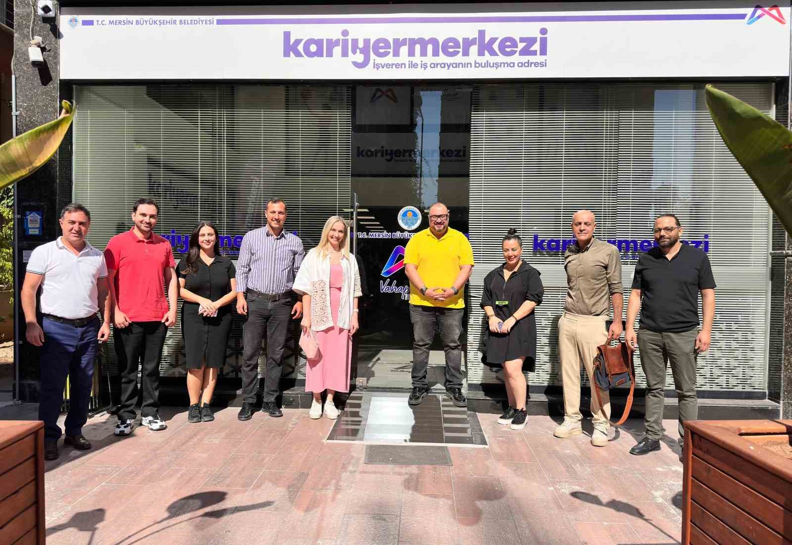 Kariyer Merkezi’nden lise öğrencilerine destek
