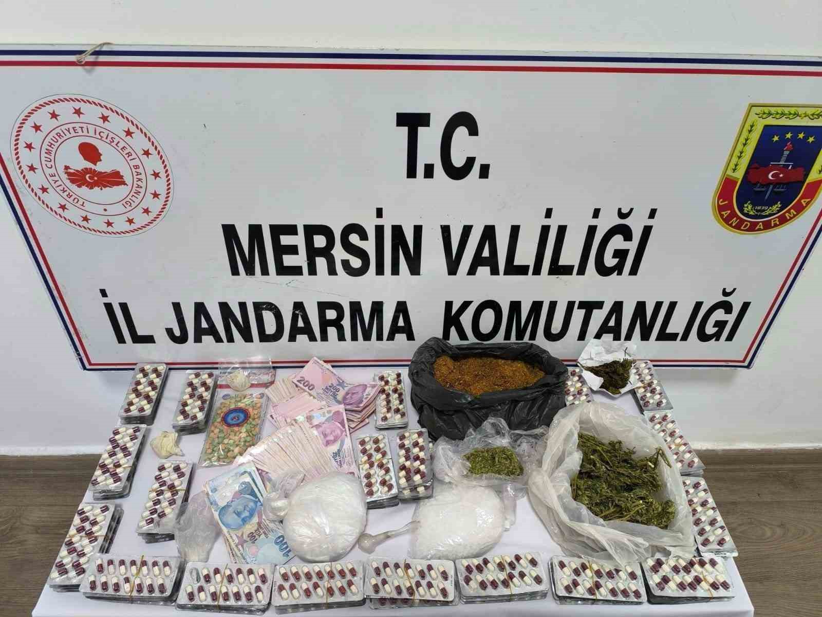 Mersin’de jandarmadan uyuşturucu operasyonu: 2 tutuklu
