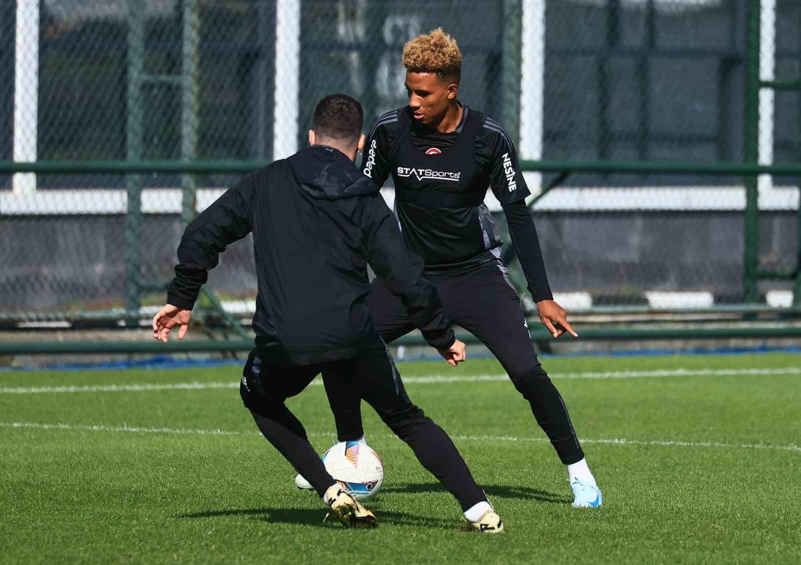 Beşiktaş, Konyaspor maçı hazırlıklarını tamamladı
