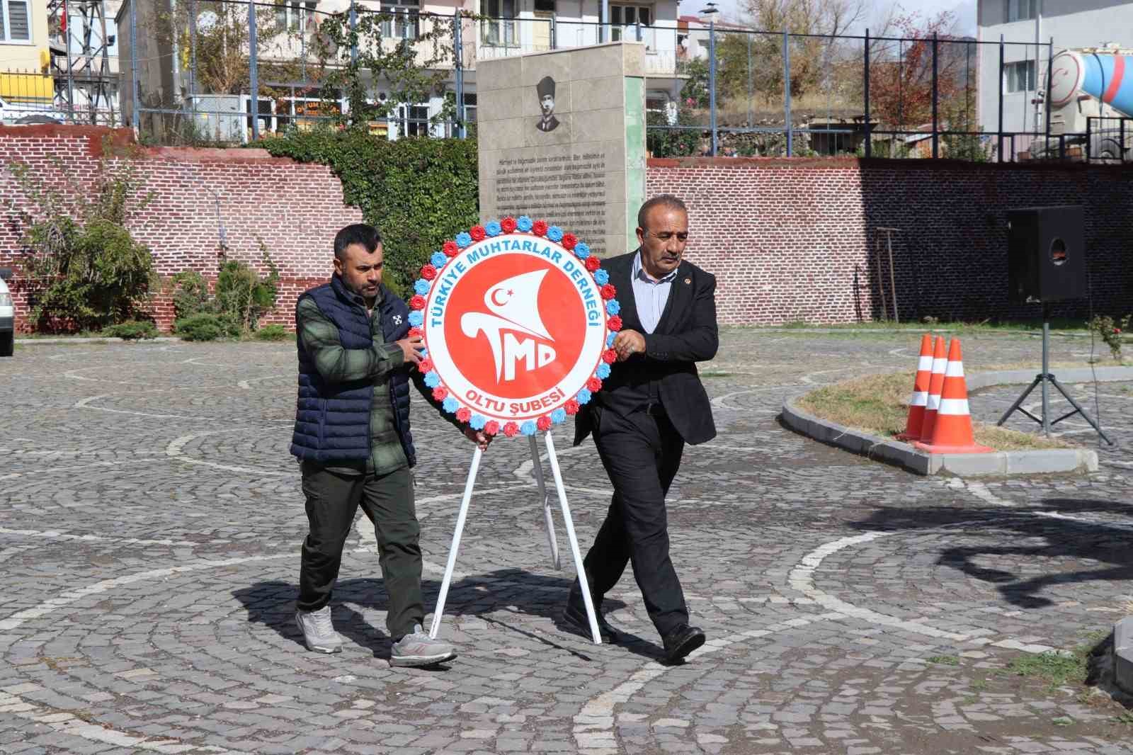 Oltu’da muhtarlar günü kutlandı
