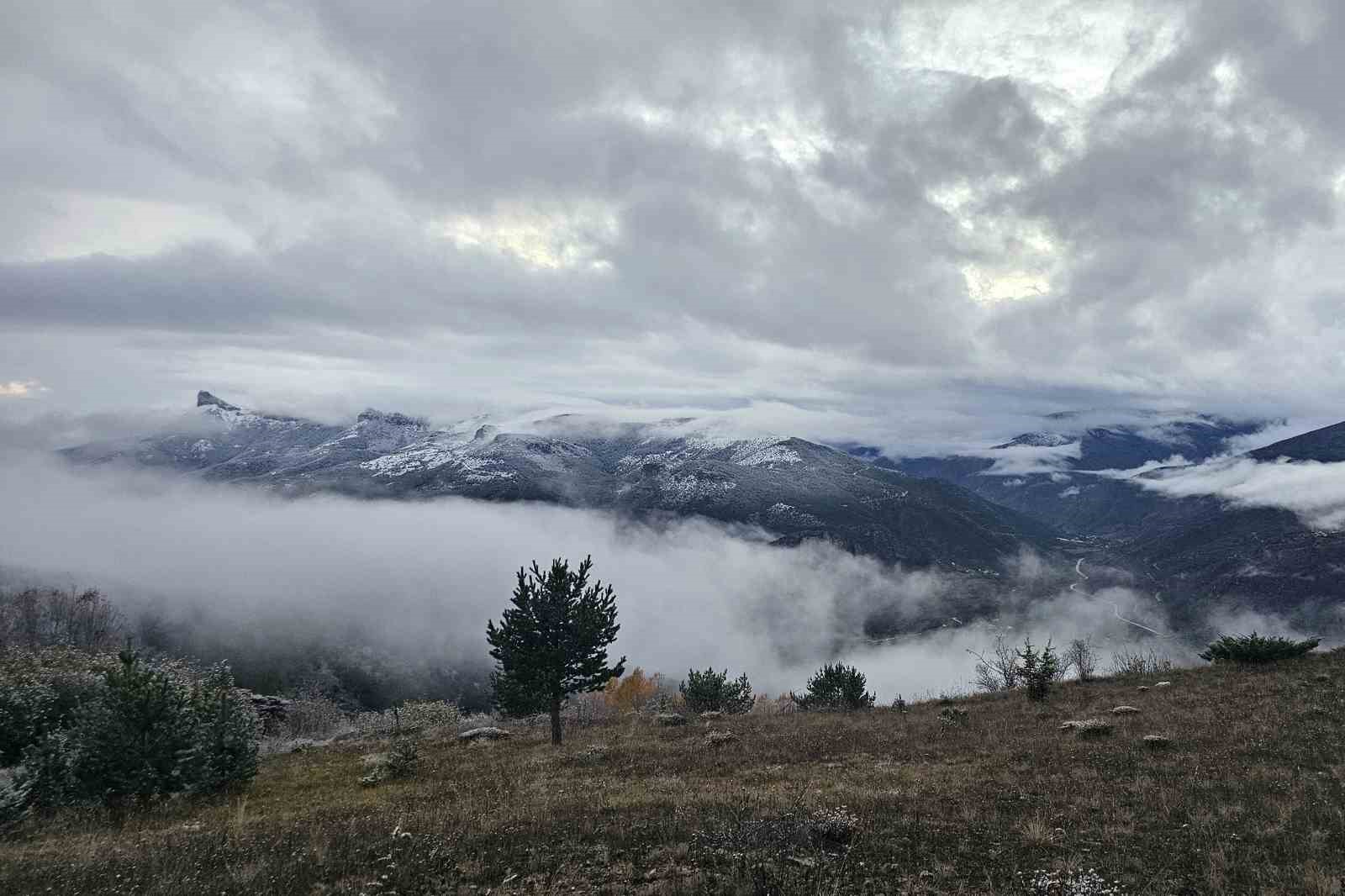 Gümüşhane yaylaları kar altında
