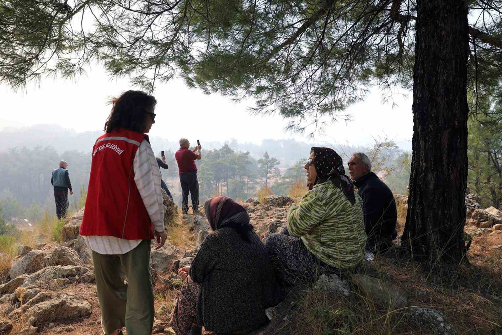 Başkan Köksal, “Ekiplerimiz söndürme çalışmalarına destek vermeye devam ediyor”
