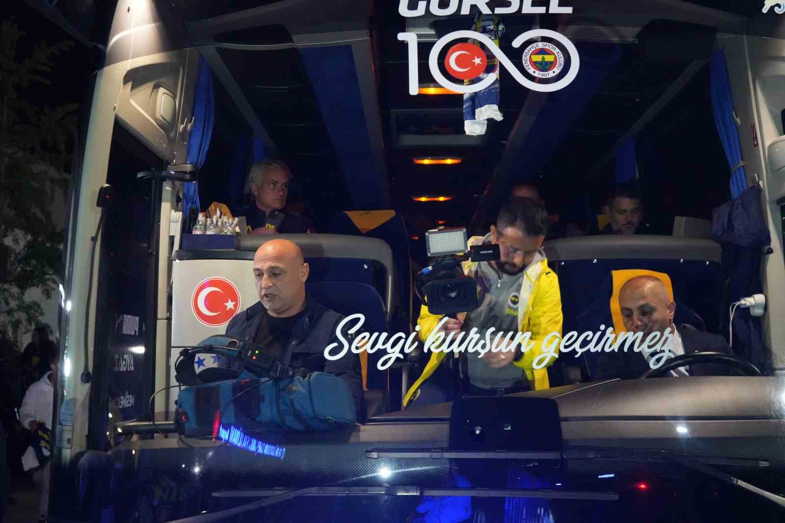 Fenerbahçe, Samsun’da coşkuyla karşılandı
