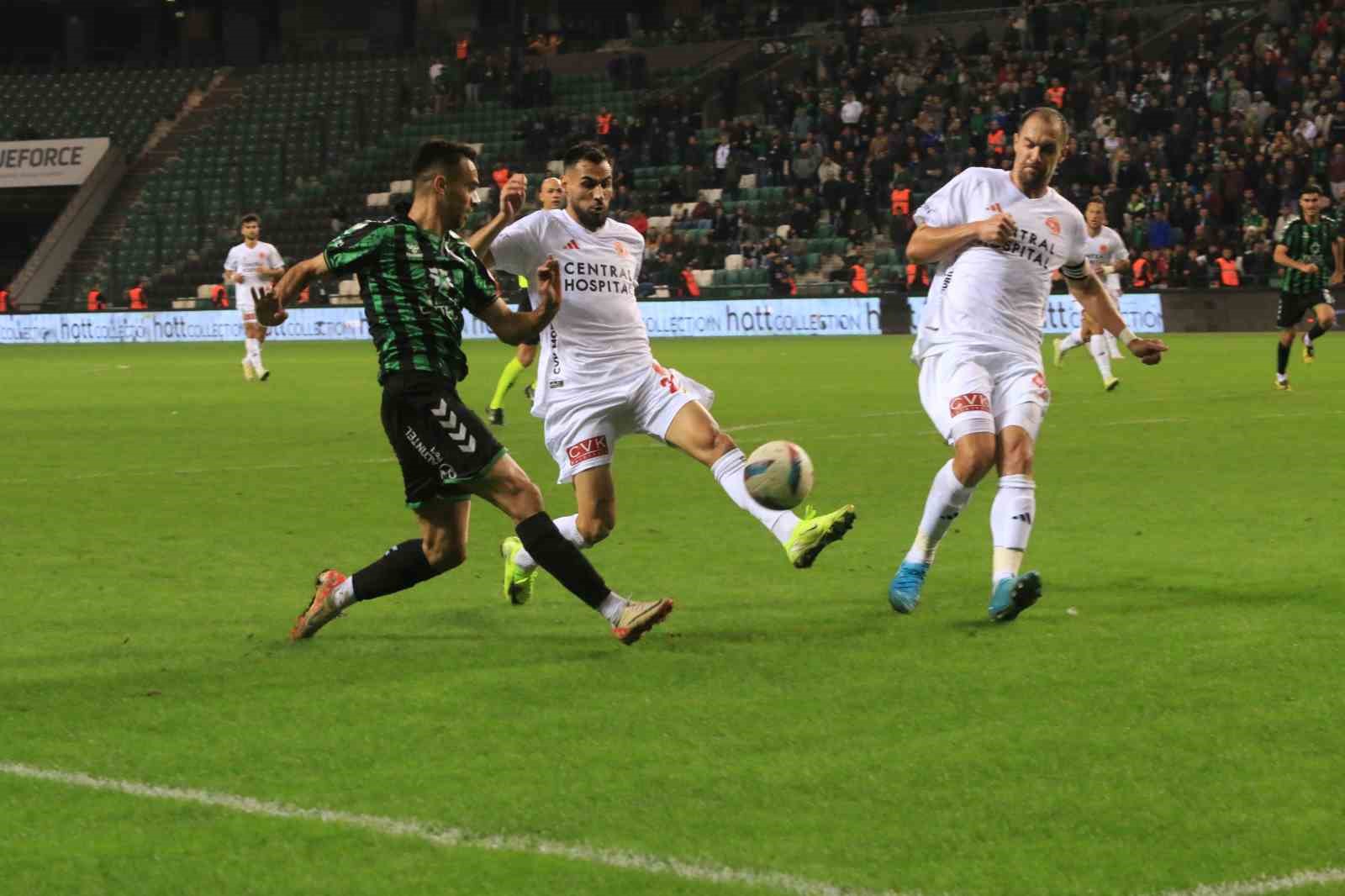 Trendyol 1. Lig: Kocaelispor: 1  - Ümraniyespor: 0
