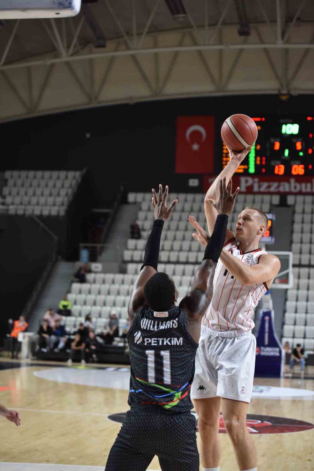 Türkiye Sigorta Basketbol Süper Ligi: Manisa Basket: 67 - Aliağa Petkim: 74
