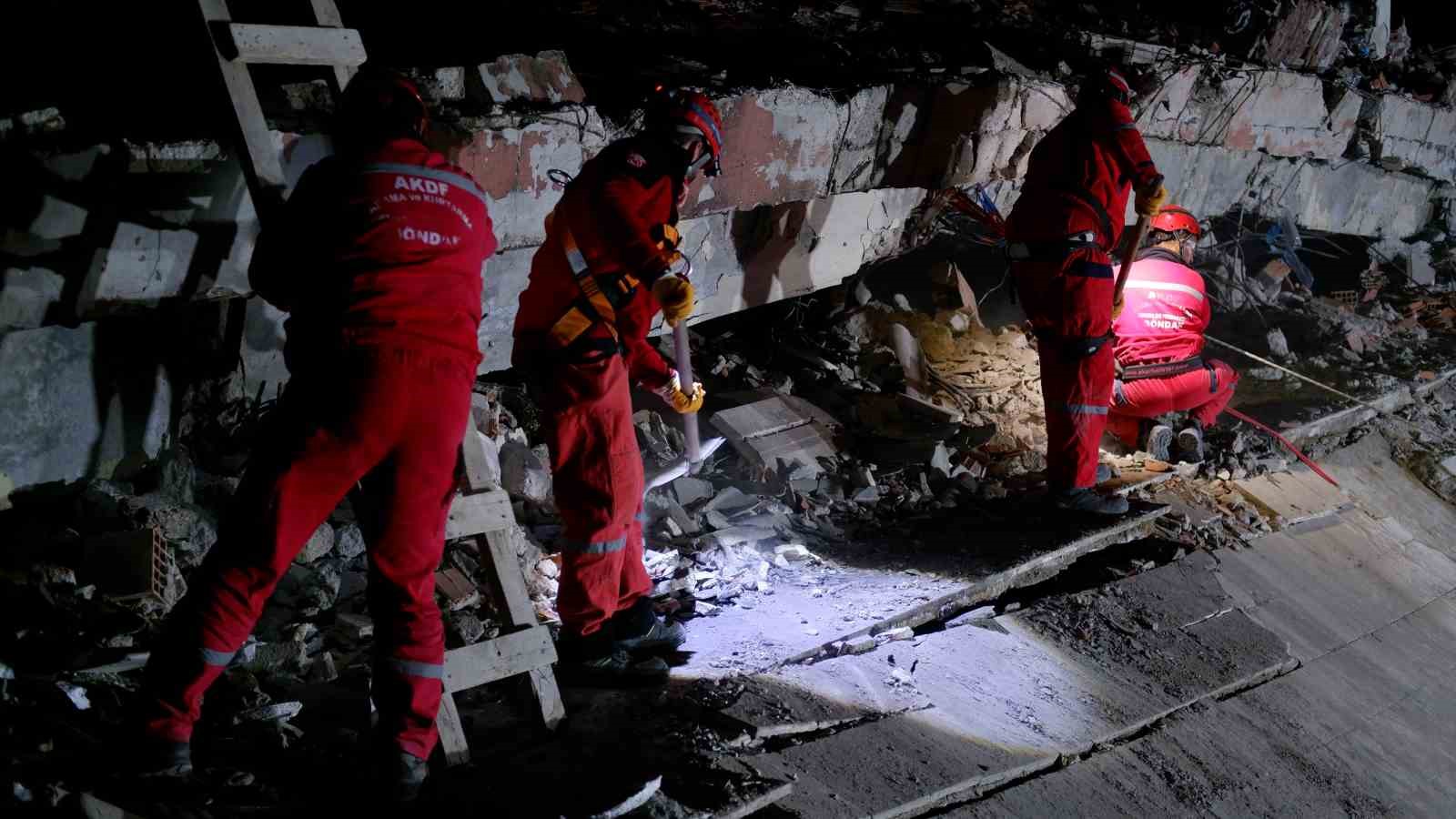 Muhtemel İstanbul depremine hazırlanan Edirne’de nefesleri kesen tatbikat
