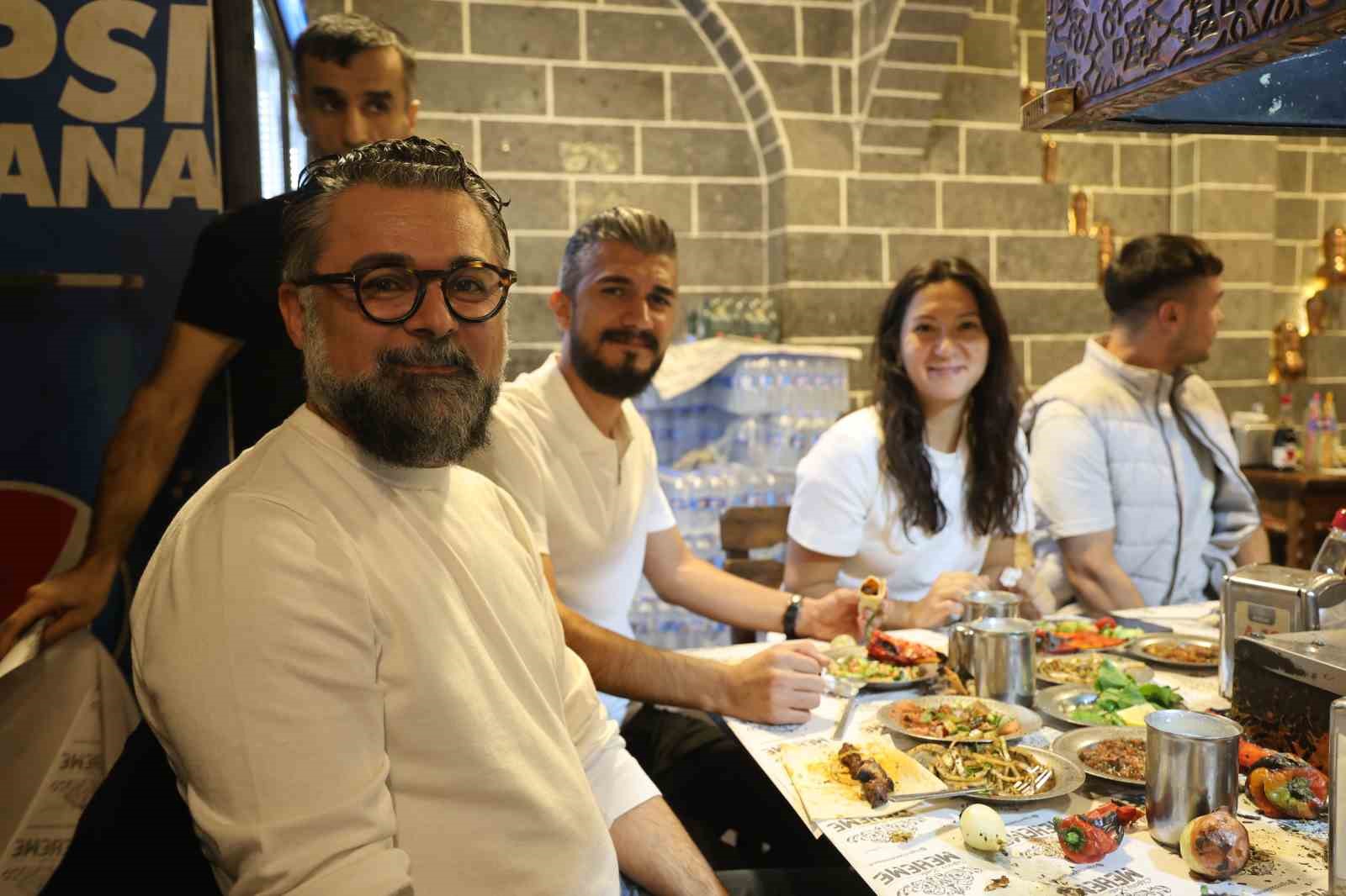 Diyarbakır’daki festivalde tescilli ciğer ve kadayıfın satışları ikiye katlandı
