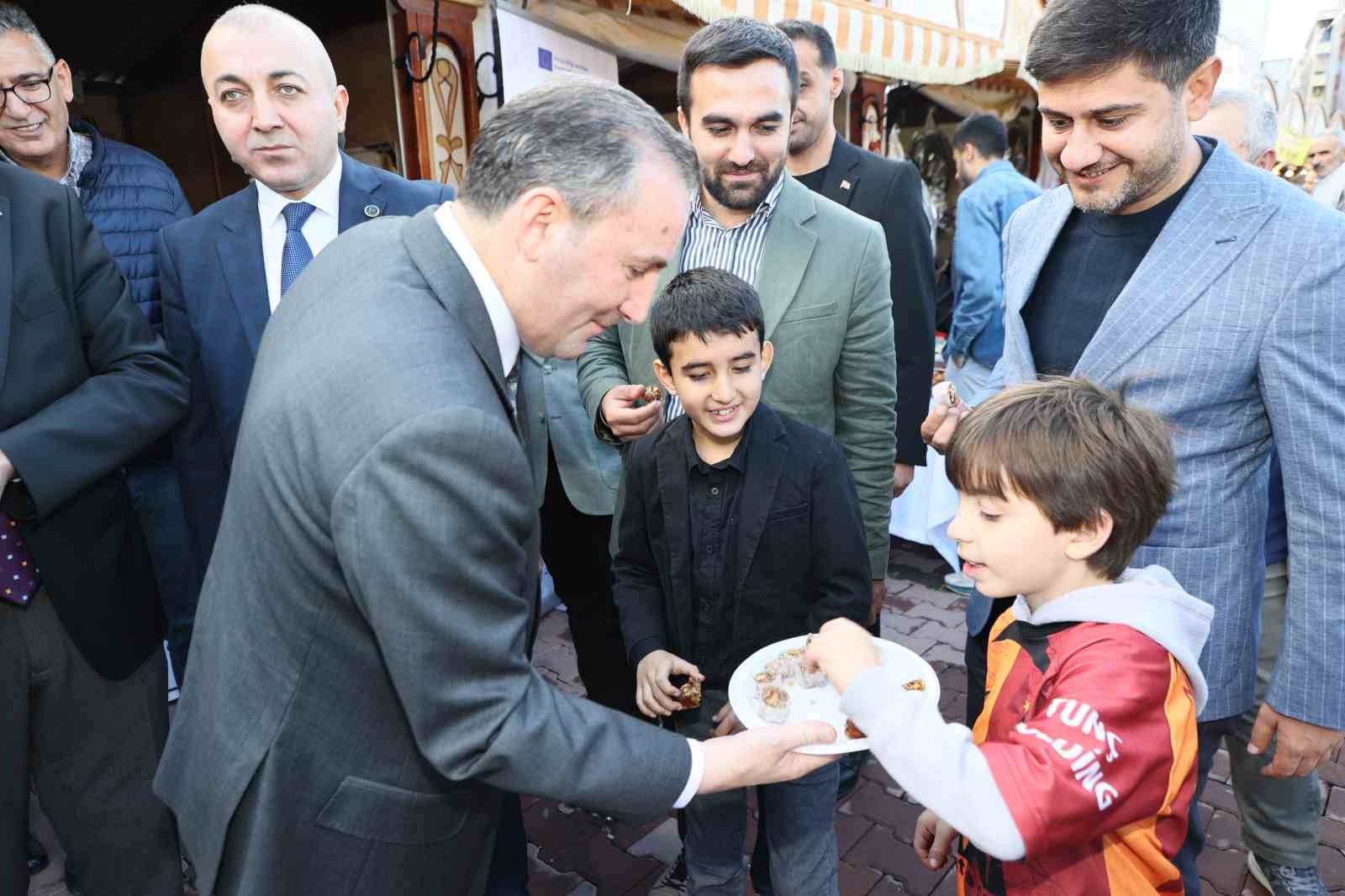 1’inci Sultanbeyli memleket günleri yoğun katılımla başladı
