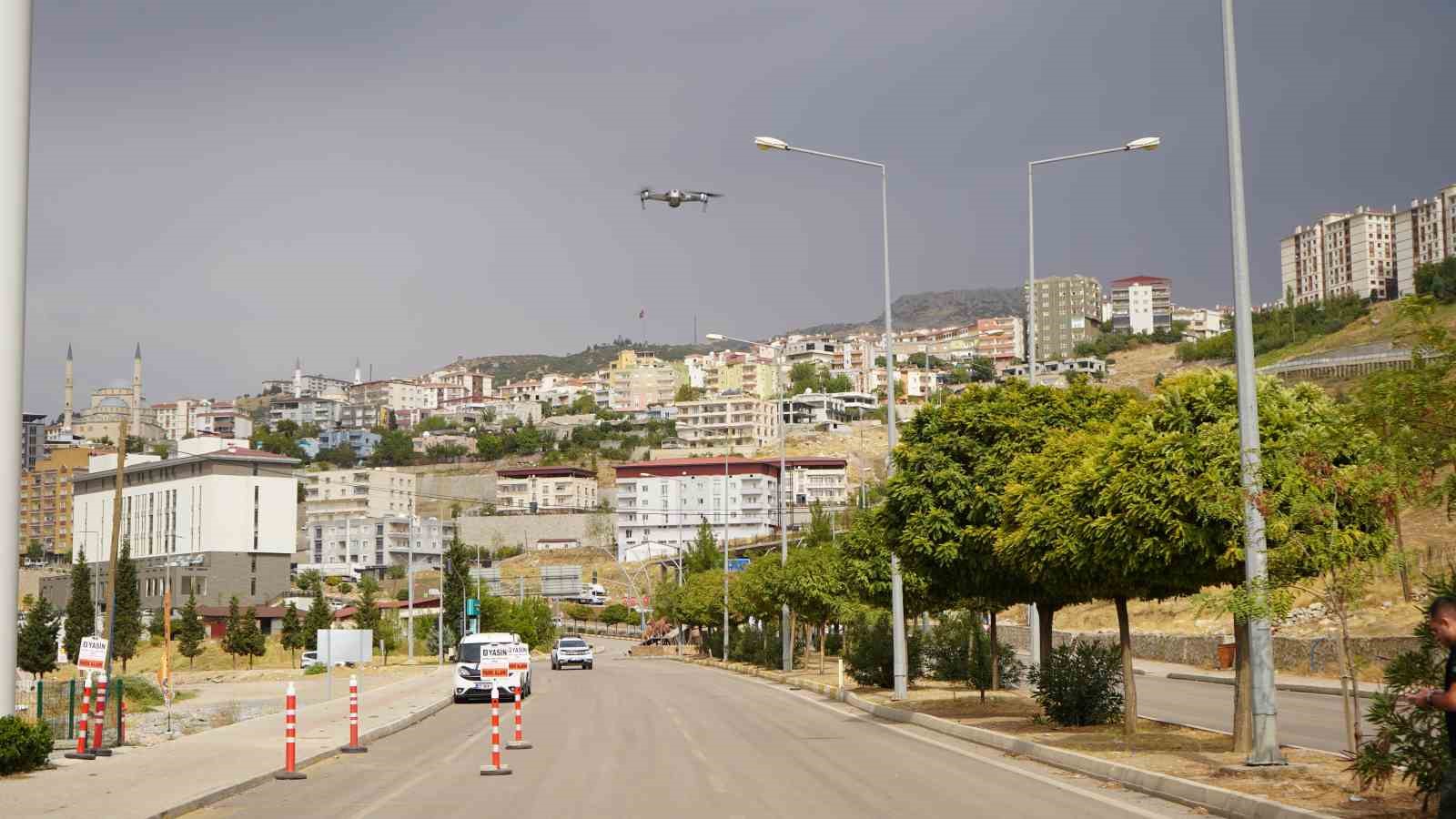 Şırnak’ta trafik ekipleri kurallara uymayan sürücülere ağır cezalar kesti
