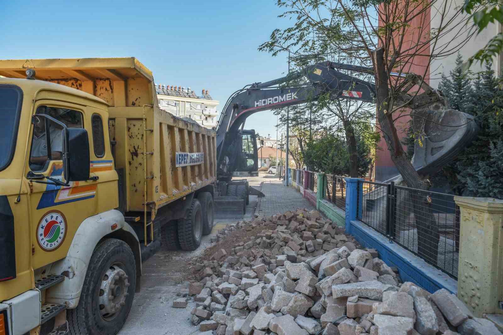 Kepez’den okullara hizmet desteği
