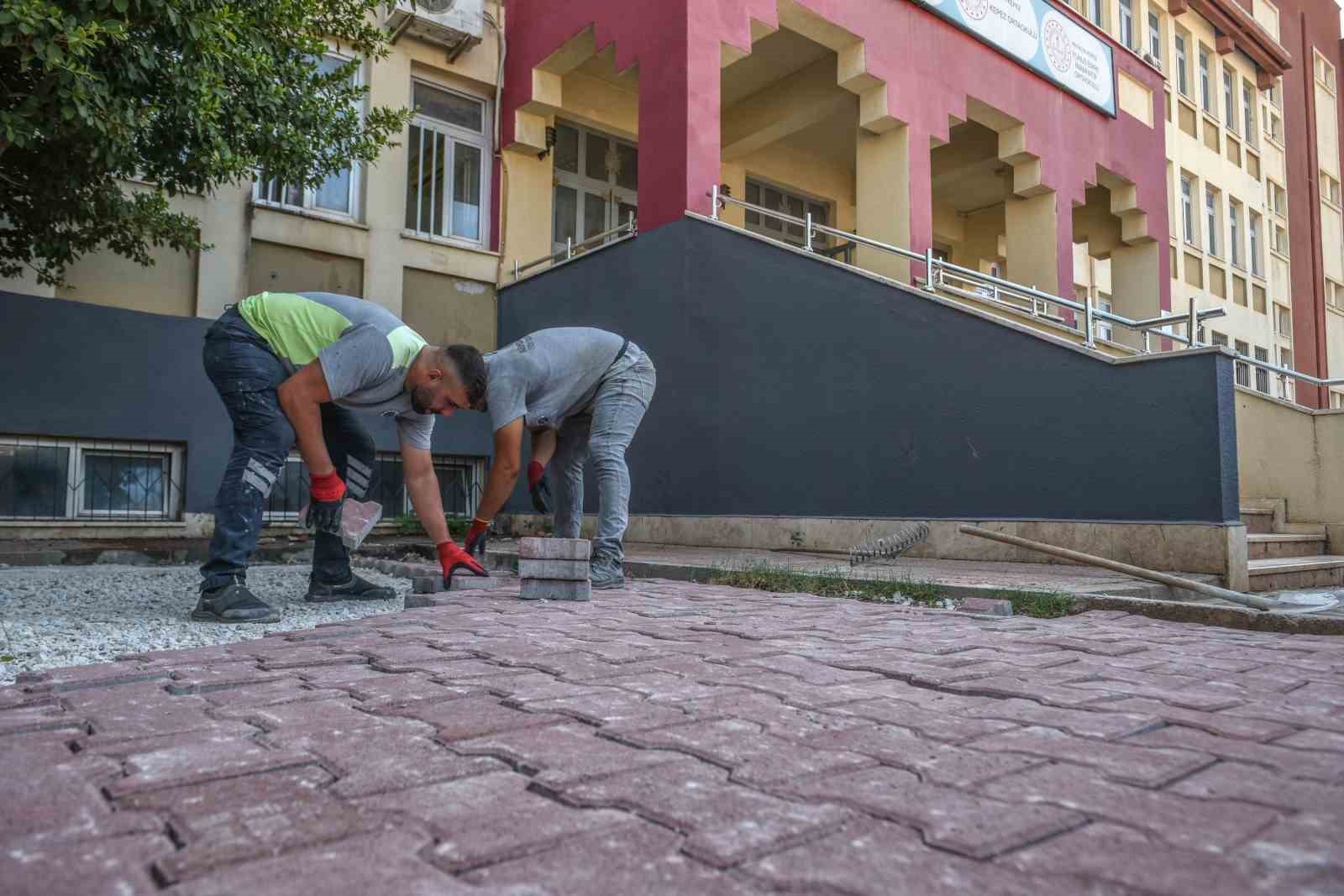 Kepez’den okullara hizmet desteği
