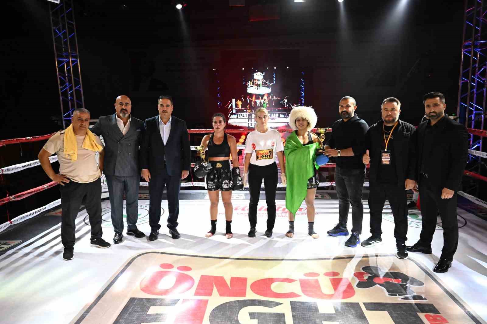 Gaziosmanpaşa’da 33. Super Series VIP Kick Boks Turnuvası düzenlendi
