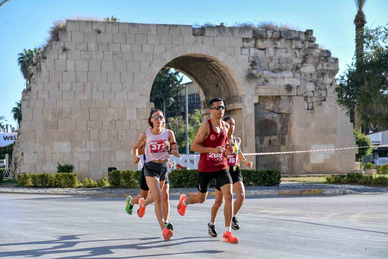 16. Uluslararası Tarsus Yarı Maratonu koşuldu
