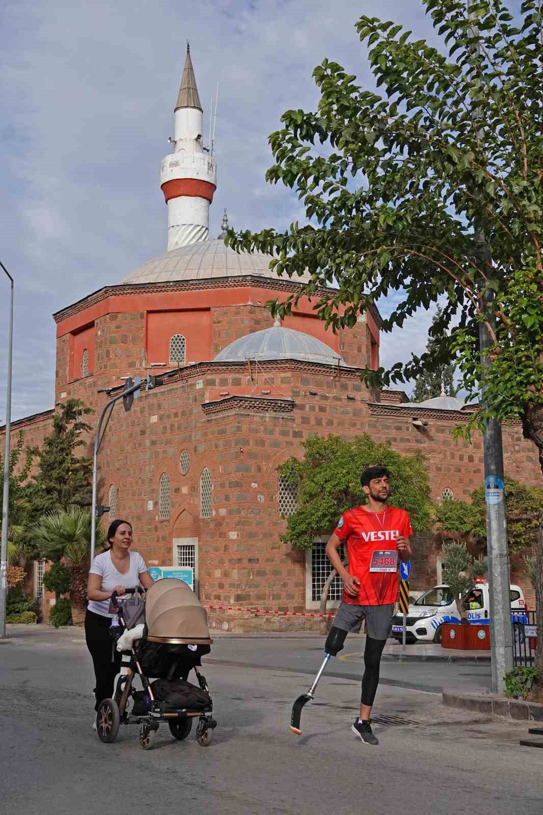 Manisa, Vestel ile üçüncü kez maraton koştu
