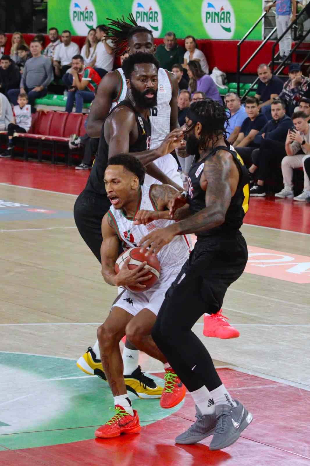 Türkiye Basketbol Süper Ligi: Karşıyaka: 107 - Mersinspor: 81
