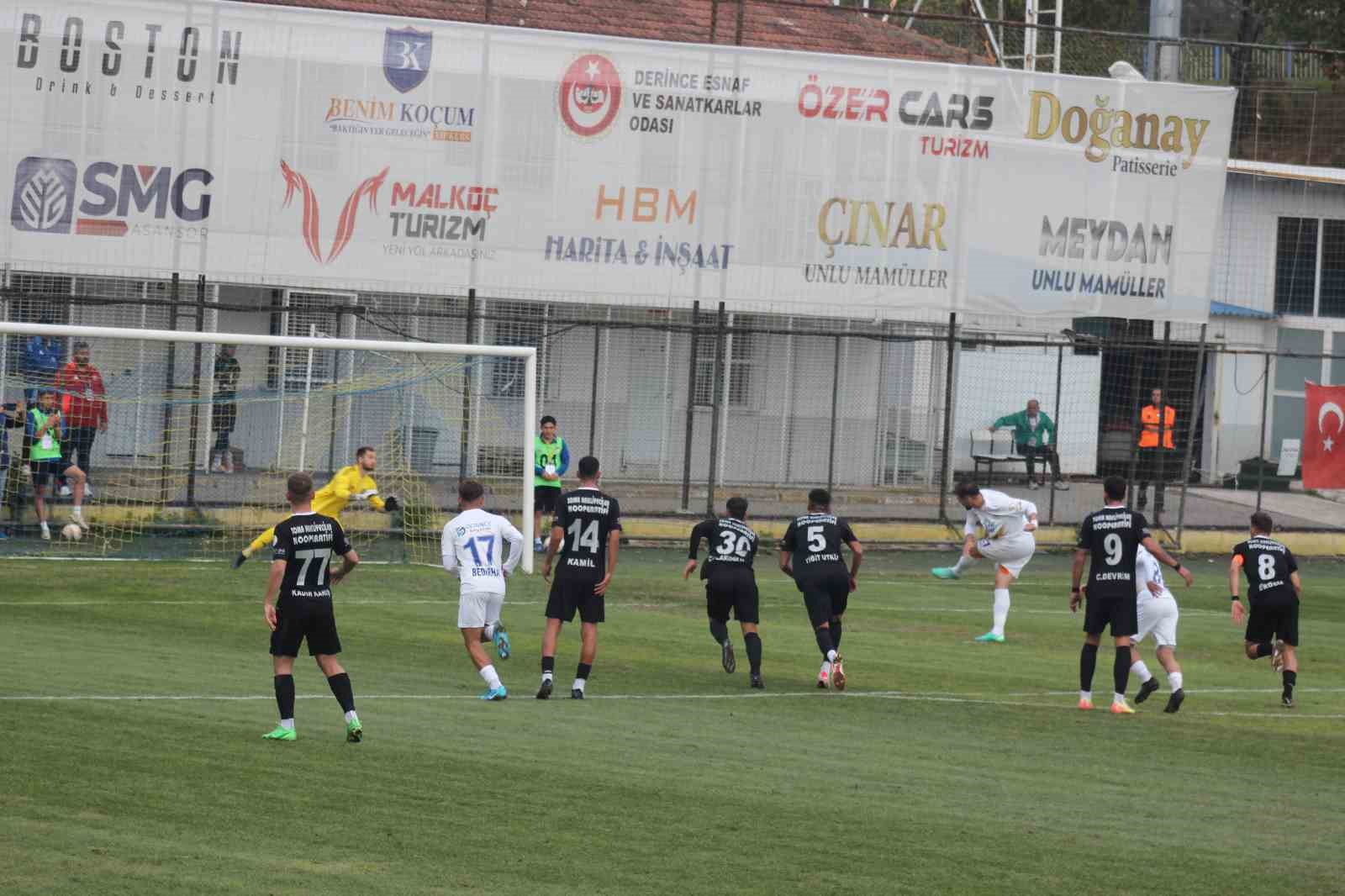 TFF 2. Lig: Belediye Derincespor: 1 - Somaspor: 0
