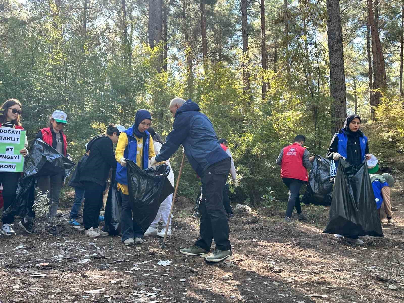 Osmaniye’de ormanlık alanlar temizlendi
