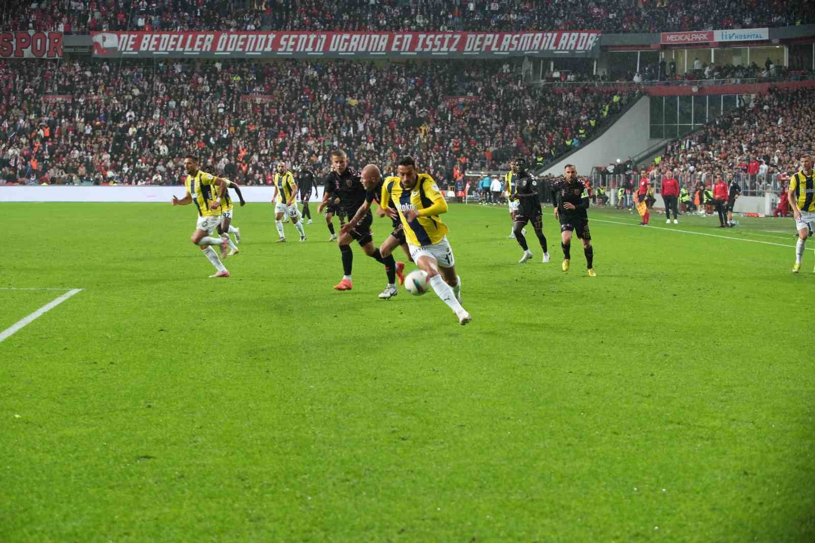 Trendyol Süper Lig: Samsunspor: 2 - Fenerbahçe: 2 (Maç sonucu)
