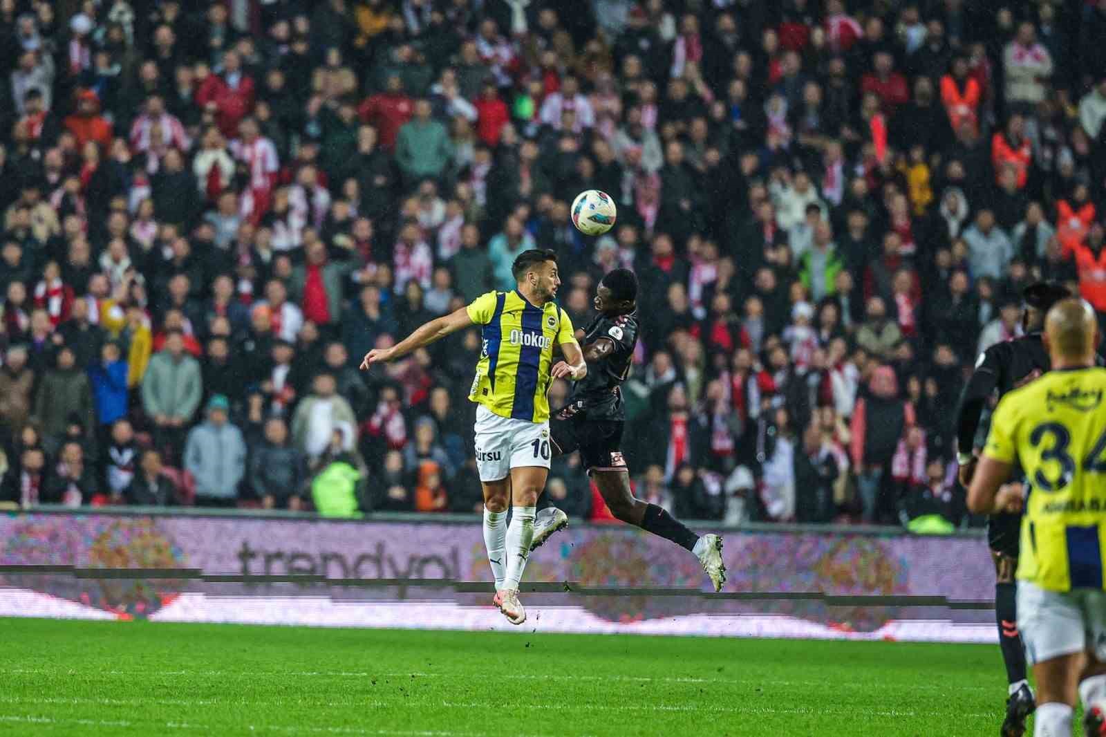 Trendyol Süper Lig: Samsunspor: 2 - Fenerbahçe: 2 (Maç sonucu)
