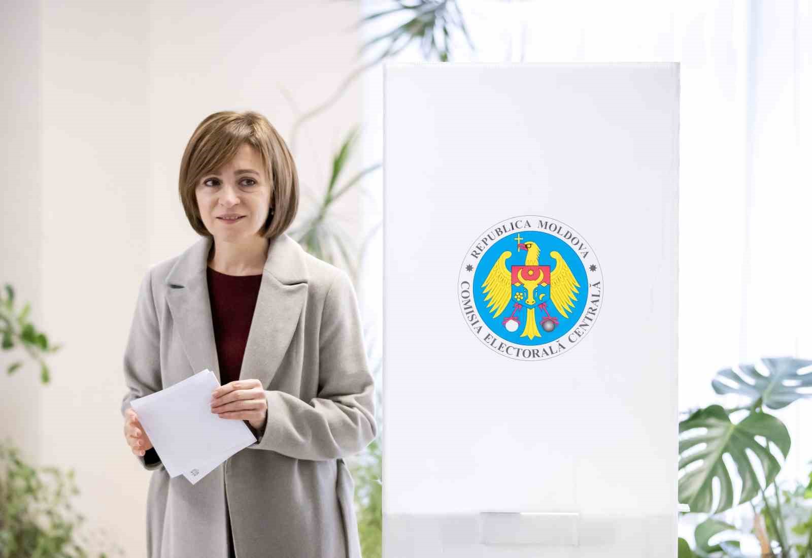 Moldova’da cumhurbaşkanlığı seçimi ve AB katılım referandumu için sandık başına gidildi
