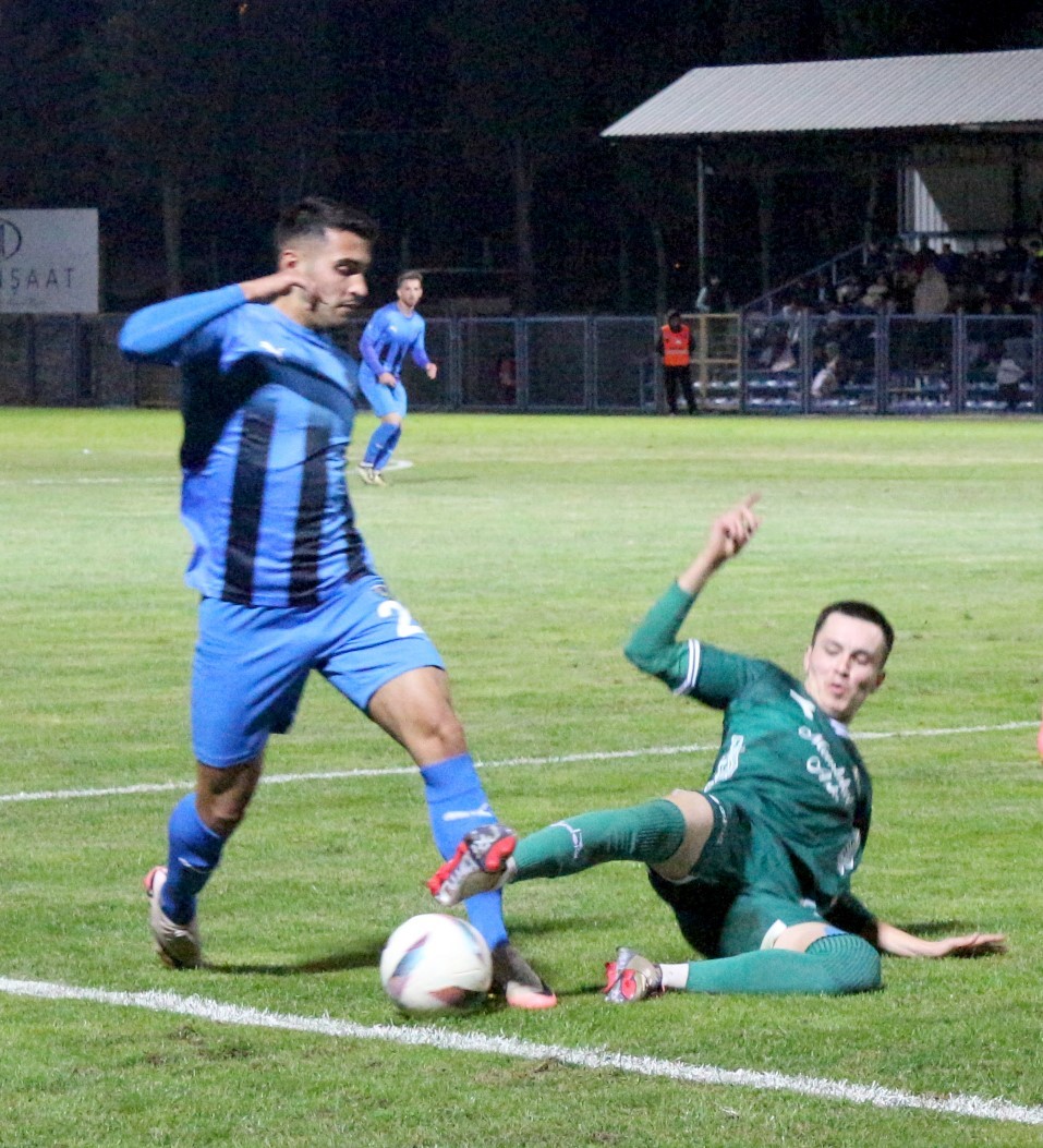 TFF 2. Lig: Karacabey Belediyespor: 3 - Giresunspor: 1
