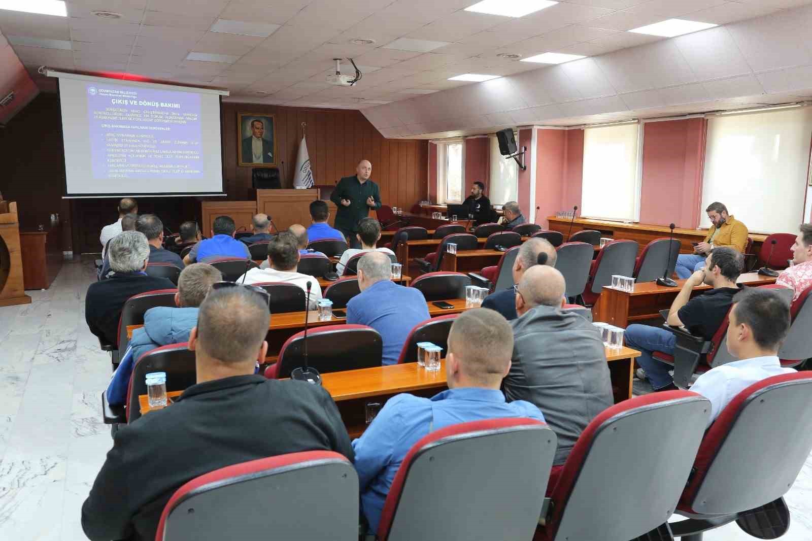 Odunpazarı Belediyesi’nde şoförlere güvenli sürüş eğitimi verildi
