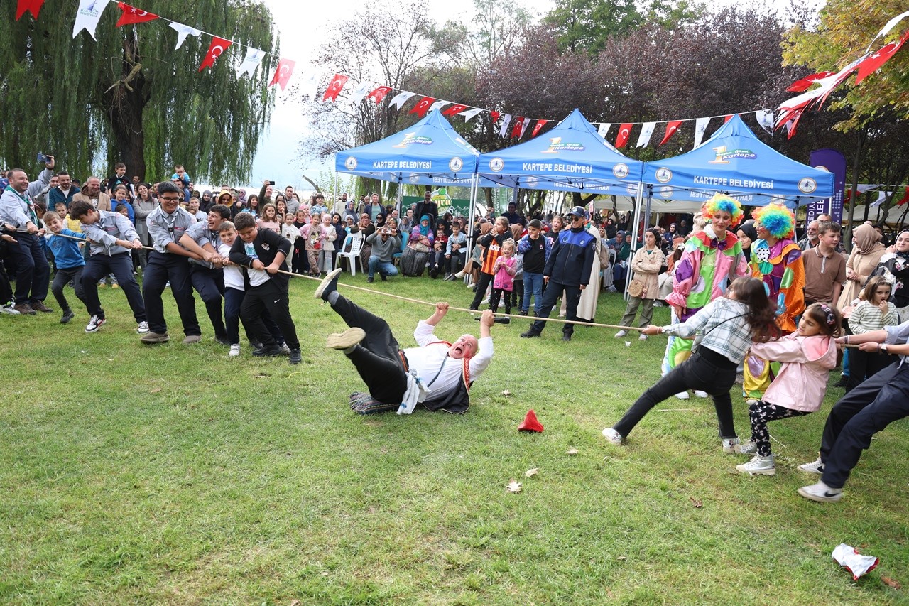 Kartepe’de ayva festivali coşkusu
