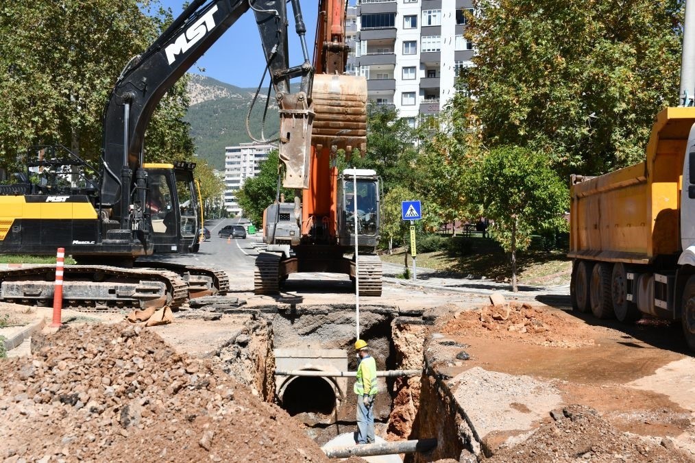 Vadi Mahallesi, yeni yağmur suyu altyapısına kavuştu
